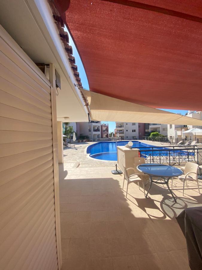 Beautiful Apartment Near The Sea And A Large Private Garden Paphos Extérieur photo