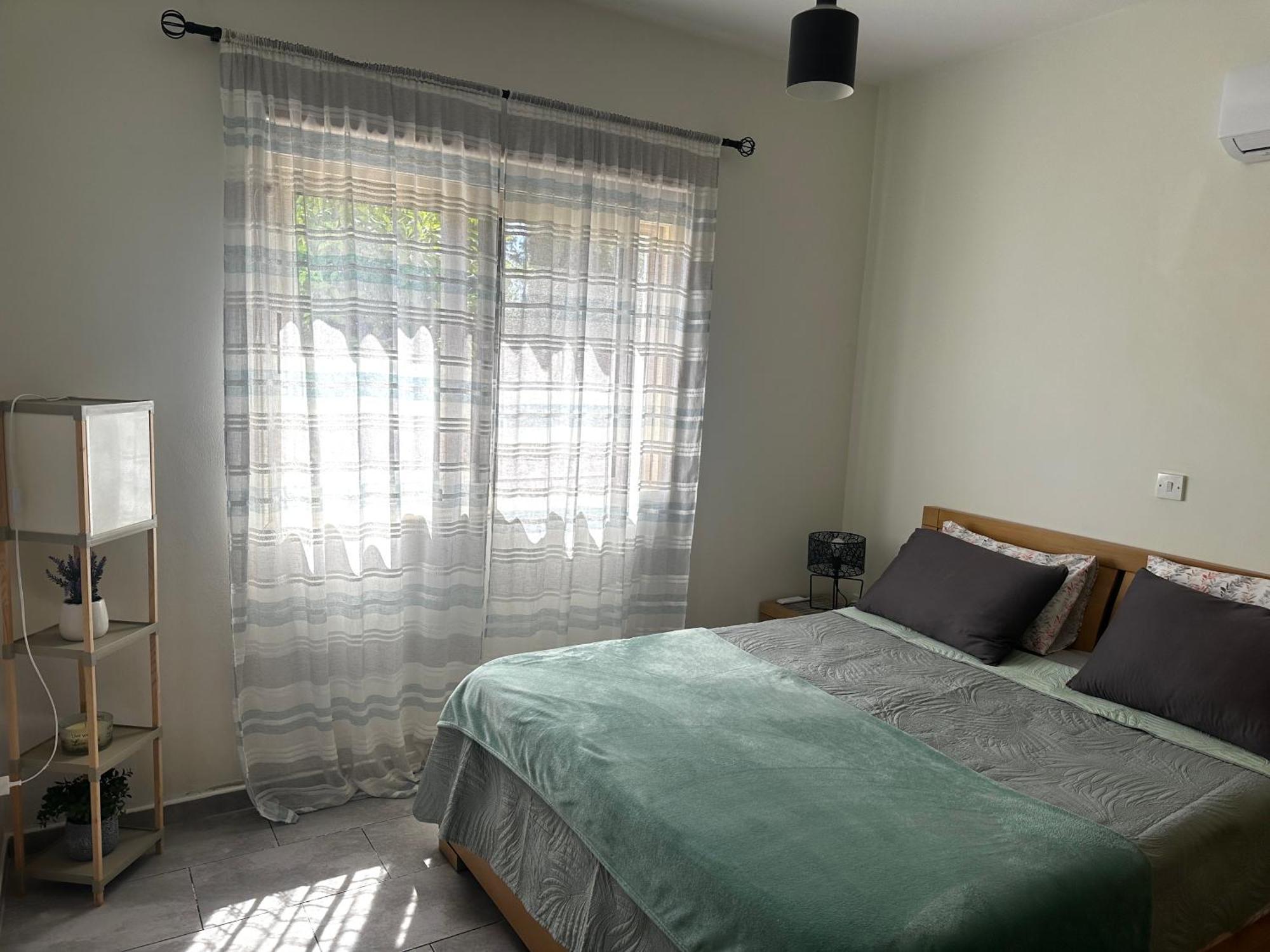 Beautiful Apartment Near The Sea And A Large Private Garden Paphos Extérieur photo